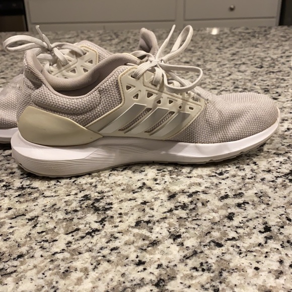 Adidas Cloud Foam Silver-Gray-White Running Shoes - Picture 4 of 16